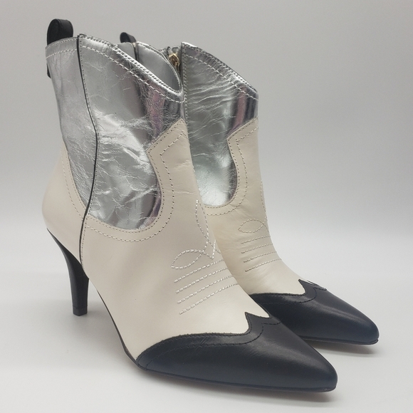 Vince Camuto Shoes - 879- Vince Camuto Women's Ankle Boots NWT